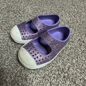 Native Purple Sparkly Water Shoes C6 🥊🐷